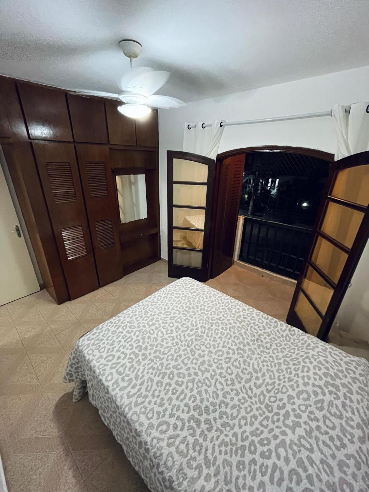 Apartment Charmoso A 400mts Da Da Enseada *